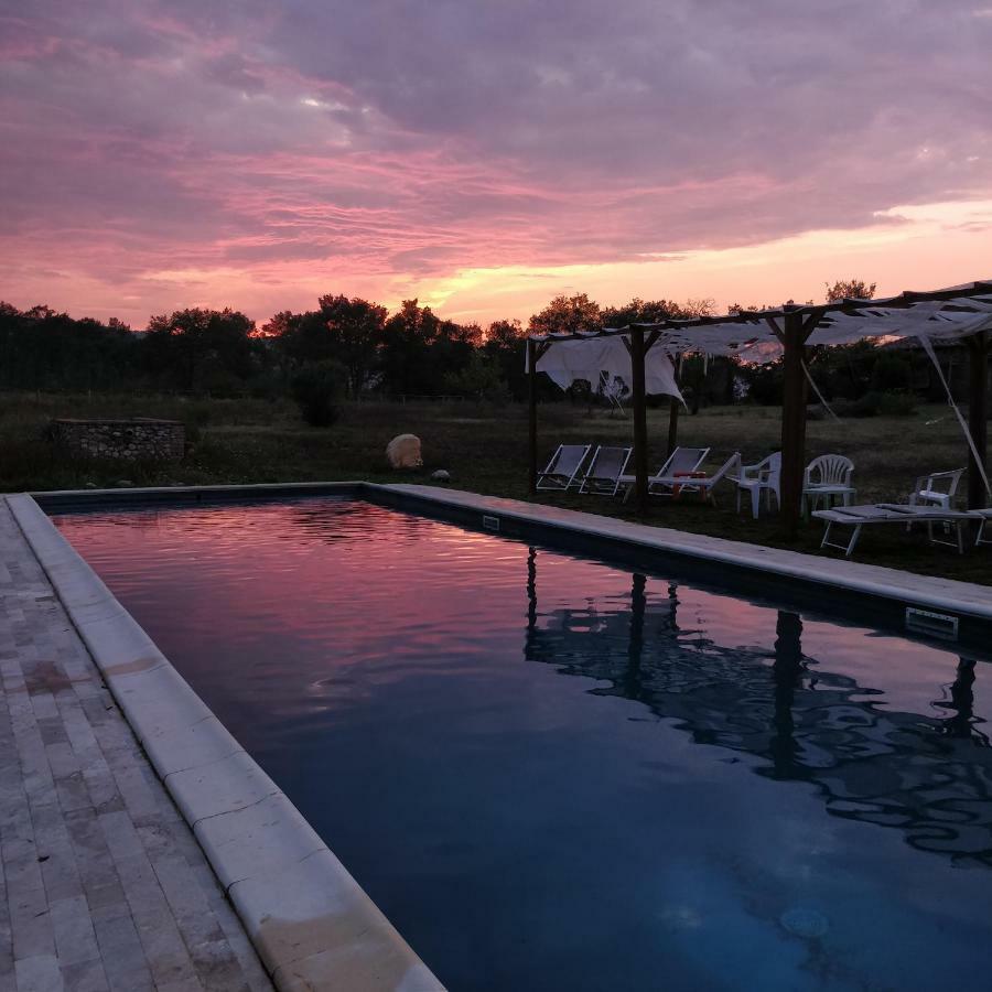 Agriturismo Il Casalino Pari Eksteriør billede